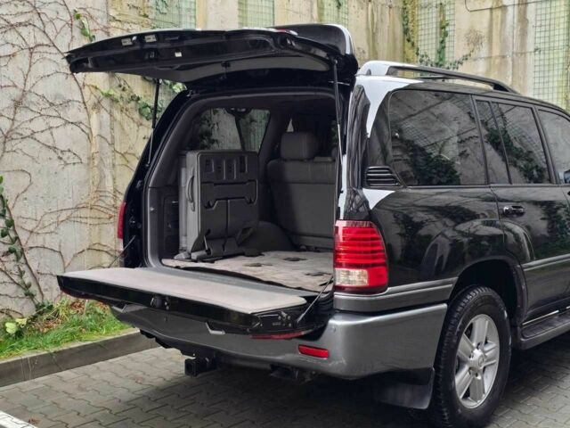 Черный Лексус ЛХ, объемом двигателя 4.67 л и пробегом 254 тыс. км за 15499 $, фото 14 на Automoto.ua