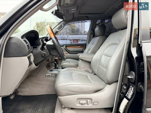 Лексус ЛХ 2006 у Києві на Automoto.ua Чорний Лексус ЛХ, об'ємом двигуна 4.66 л та пробігом 345 тис. км за 23999 $, фото 8 на Automoto.ua