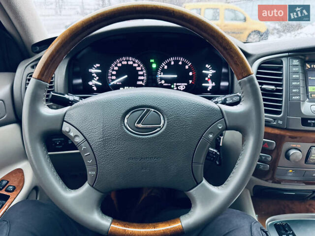 Черный Лексус ЛХ, объемом двигателя 4.67 л и пробегом 275 тыс. км за 17900 $, фото 5 на Automoto.ua