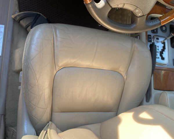 Черный Лексус ЛХ, объемом двигателя 4.67 л и пробегом 365 тыс. км за 17500 $, фото 26 на Automoto.ua