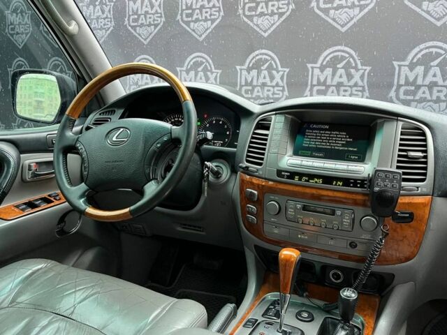 Черный Лексус ЛХ, объемом двигателя 4.7 л и пробегом 360 тыс. км за 12900 $, фото 9 на Automoto.ua