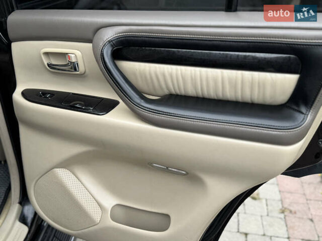 Черный Лексус ЛХ, объемом двигателя 4.67 л и пробегом 377 тыс. км за 14999 $, фото 43 на Automoto.ua