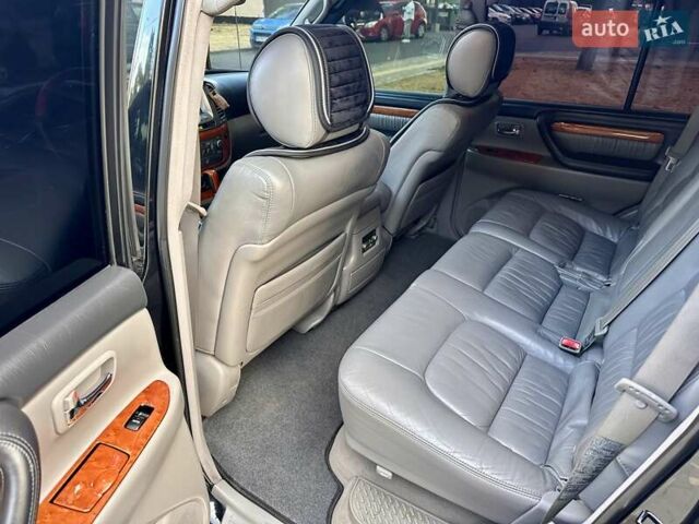 Черный Лексус ЛХ, объемом двигателя 4.7 л и пробегом 230 тыс. км за 14900 $, фото 38 на Automoto.ua