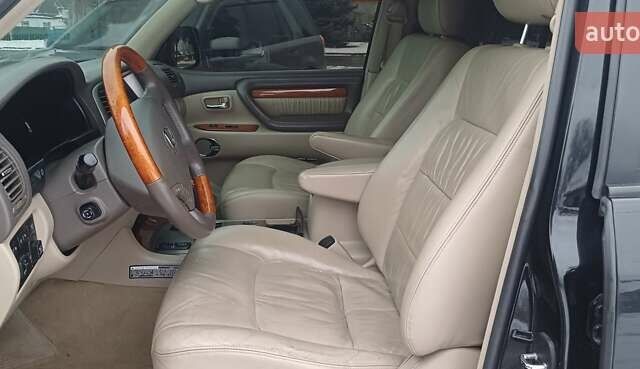 Черный Лексус ЛХ, объемом двигателя 4.67 л и пробегом 222 тыс. км за 15500 $, фото 6 на Automoto.ua