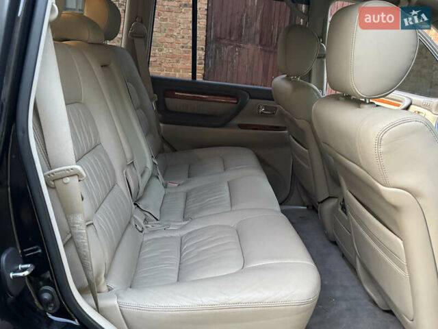 Черный Лексус ЛХ, объемом двигателя 4.7 л и пробегом 288 тыс. км за 15300 $, фото 24 на Automoto.ua