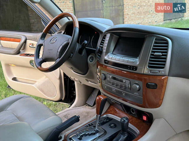 Черный Лексус ЛХ, объемом двигателя 4.7 л и пробегом 288 тыс. км за 15300 $, фото 28 на Automoto.ua