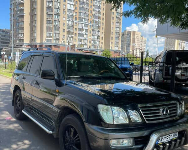 Чорний Лексус ЛХ, об'ємом двигуна 4.66 л та пробігом 250 тис. км за 18000 $, фото 1 на Automoto.ua