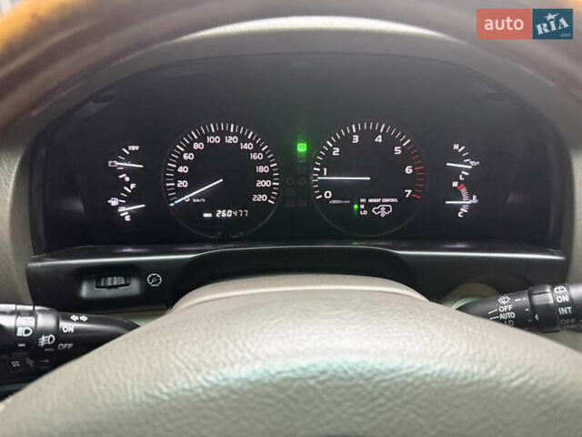 Лексус ЛХ 2006 у Києві на Automoto.ua Чорний Лексус ЛХ, об'ємом двигуна 4.66 л та пробігом 260 тис. км за 15600 $, фото 13 на Automoto.ua