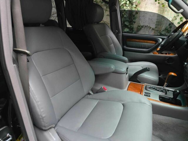 Черный Лексус ЛХ, объемом двигателя 4.67 л и пробегом 254 тыс. км за 15499 $, фото 8 на Automoto.ua