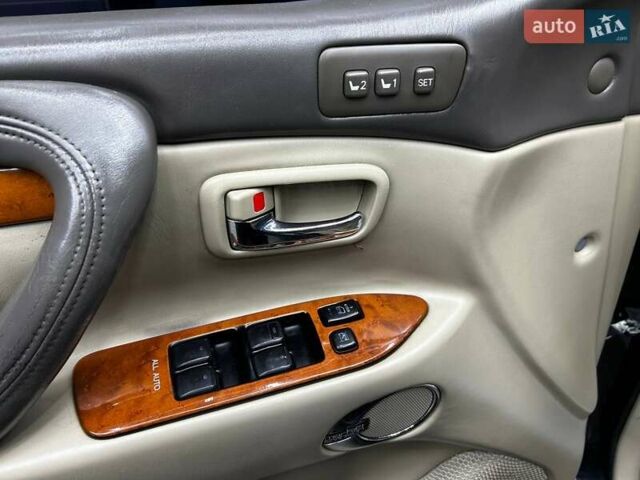 Чорний Лексус ЛХ, об'ємом двигуна 4.66 л та пробігом 238 тис. км за 17500 $, фото 28 на Automoto.ua