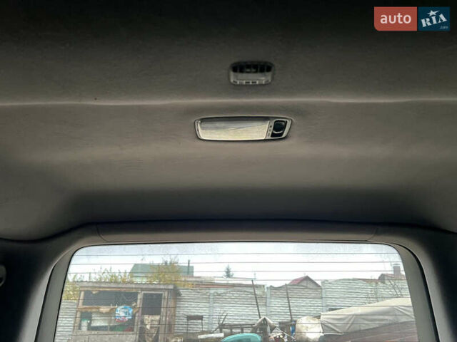 Чорний Лексус ЛХ, об'ємом двигуна 4.7 л та пробігом 270 тис. км за 14800 $, фото 6 на Automoto.ua