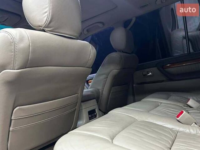 Чорний Лексус ЛХ, об'ємом двигуна 4.66 л та пробігом 238 тис. км за 17500 $, фото 26 на Automoto.ua