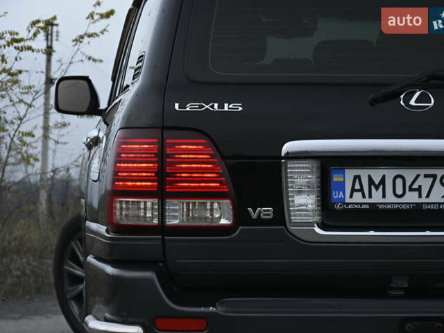 Черный Лексус ЛХ, объемом двигателя 4.66 л и пробегом 258 тыс. км за 16500 $, фото 10 на Automoto.ua