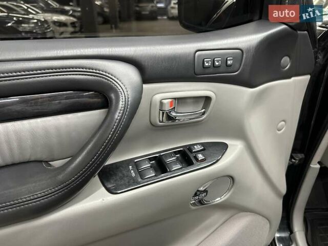 Черный Лексус ЛХ, объемом двигателя 4.66 л и пробегом 211 тыс. км за 19800 $, фото 16 на Automoto.ua