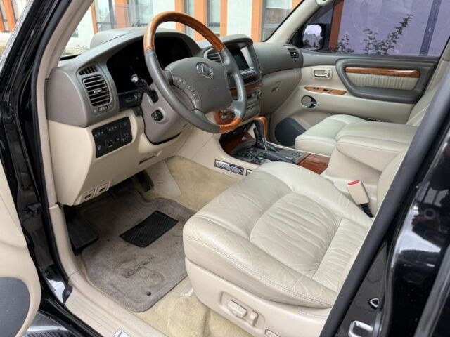 Лексус ЛХ 2007 в Киеве на Automoto.ua Черный Лексус ЛХ, объемом двигателя 4.7 л и пробегом 216 тыс. км за 17999 $, фото 9 на Automoto.ua