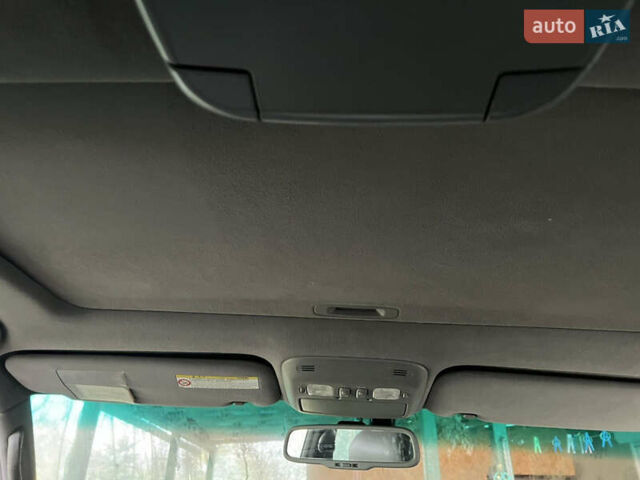 Чорний Лексус ЛХ, об'ємом двигуна 4.7 л та пробігом 270 тис. км за 14800 $, фото 7 на Automoto.ua