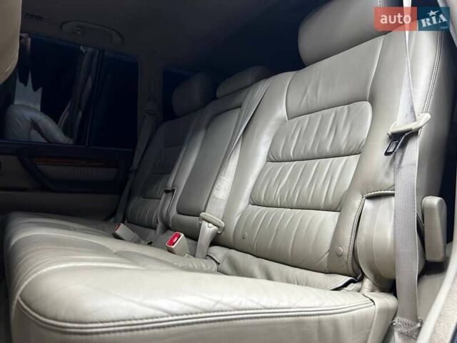 Чорний Лексус ЛХ, об'ємом двигуна 4.66 л та пробігом 238 тис. км за 17500 $, фото 21 на Automoto.ua