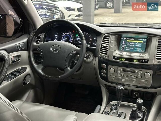 Черный Лексус ЛХ, объемом двигателя 4.66 л и пробегом 211 тыс. км за 19800 $, фото 32 на Automoto.ua