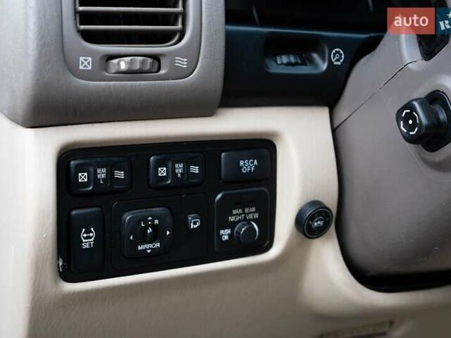 Чорний Лексус ЛХ, об'ємом двигуна 4.66 л та пробігом 216 тис. км за 17500 $, фото 21 на Automoto.ua