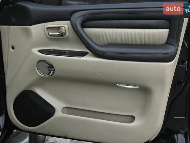 Черный Лексус ЛХ, объемом двигателя 4.66 л и пробегом 258 тыс. км за 16500 $, фото 27 на Automoto.ua