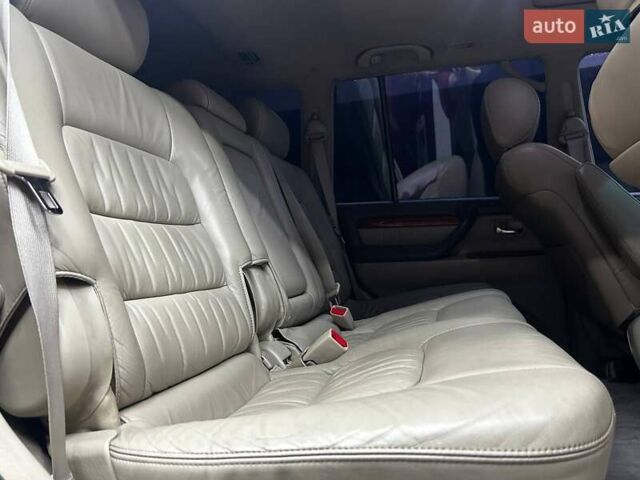 Чорний Лексус ЛХ, об'ємом двигуна 4.66 л та пробігом 238 тис. км за 17500 $, фото 12 на Automoto.ua