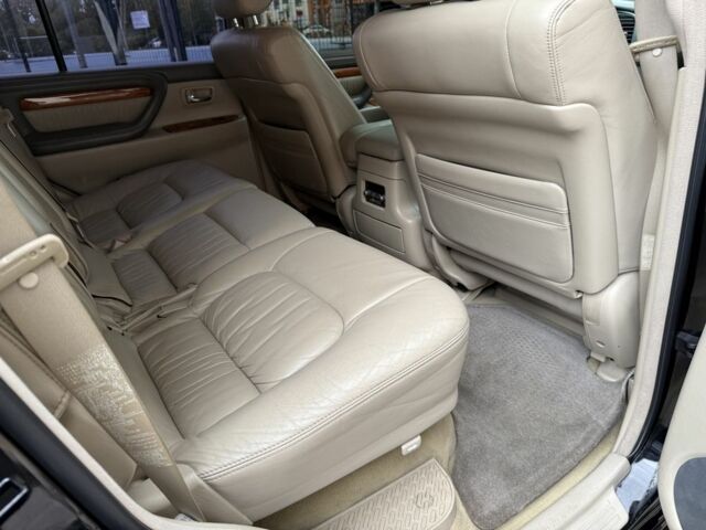 Лексус ЛХ 2007 в Киеве на Automoto.ua Черный Лексус ЛХ, объемом двигателя 4.7 л и пробегом 216 тыс. км за 17999 $, фото 13 на Automoto.ua