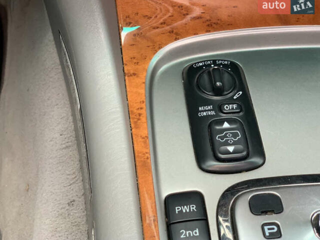 Чорний Лексус ЛХ, об'ємом двигуна 4.66 л та пробігом 170 тис. км за 16500 $, фото 40 на Automoto.ua