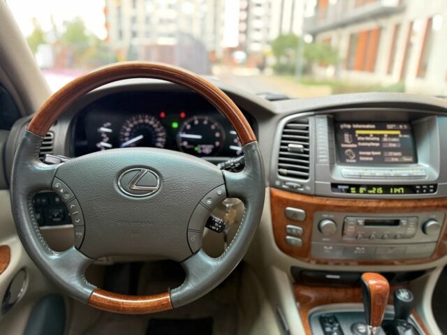 Лексус ЛХ 2007 в Киеве на Automoto.ua Черный Лексус ЛХ, объемом двигателя 4.7 л и пробегом 216 тыс. км за 17999 $, фото 15 на Automoto.ua