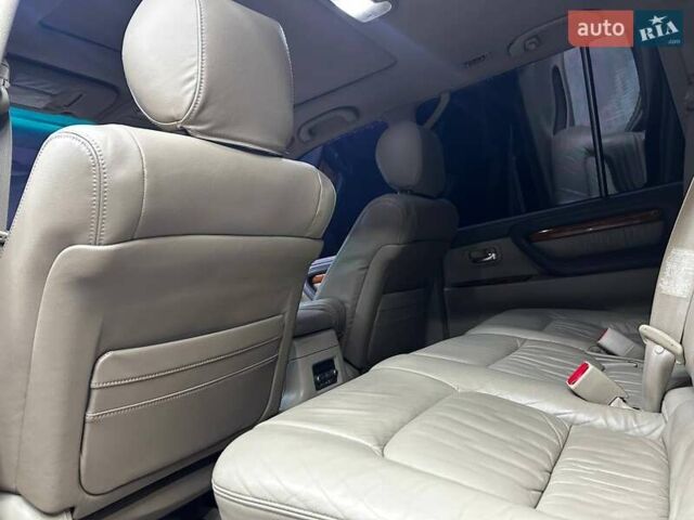 Чорний Лексус ЛХ, об'ємом двигуна 4.66 л та пробігом 238 тис. км за 17500 $, фото 20 на Automoto.ua