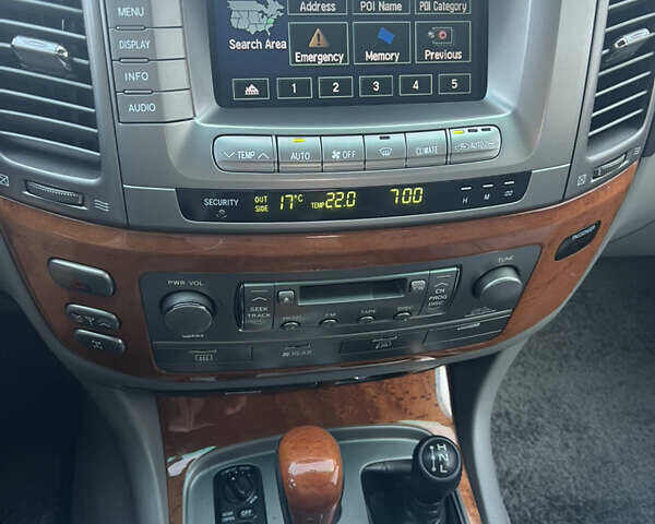 Черный Лексус ЛХ, объемом двигателя 4.67 л и пробегом 239 тыс. км за 17800 $, фото 14 на Automoto.ua