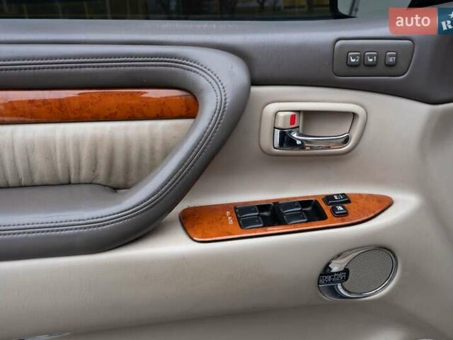 Чорний Лексус ЛХ, об'ємом двигуна 4.66 л та пробігом 216 тис. км за 17500 $, фото 20 на Automoto.ua