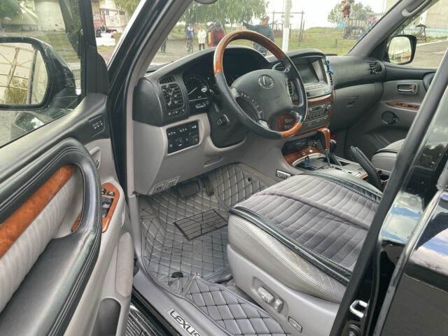 Черный Лексус ЛХ, объемом двигателя 4.7 л и пробегом 283 тыс. км за 14999 $, фото 12 на Automoto.ua