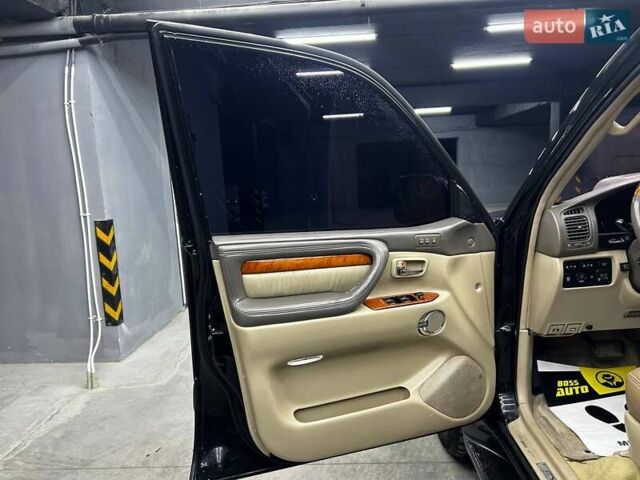 Чорний Лексус ЛХ, об'ємом двигуна 4.66 л та пробігом 238 тис. км за 17500 $, фото 29 на Automoto.ua