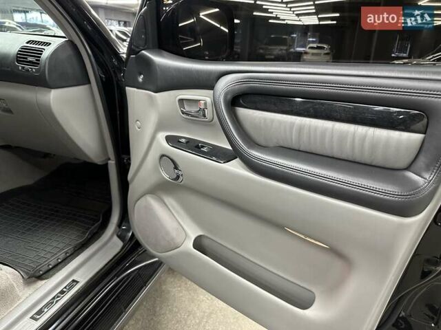 Черный Лексус ЛХ, объемом двигателя 4.66 л и пробегом 211 тыс. км за 19800 $, фото 25 на Automoto.ua