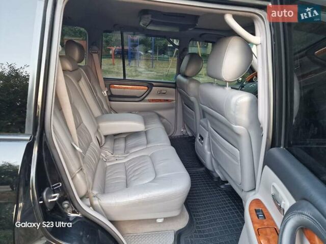 Черный Лексус ЛХ, объемом двигателя 4.66 л и пробегом 270 тыс. км за 17400 $, фото 16 на Automoto.ua