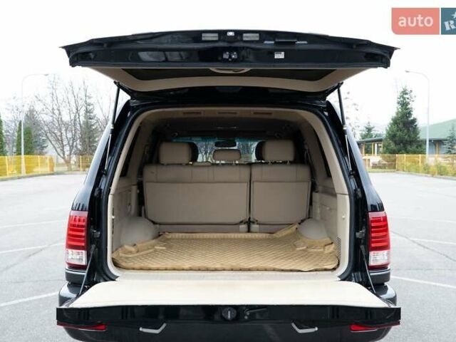 Чорний Лексус ЛХ, об'ємом двигуна 4.66 л та пробігом 216 тис. км за 17500 $, фото 15 на Automoto.ua