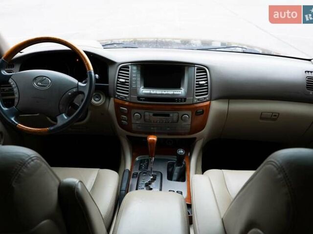 Чорний Лексус ЛХ, об'ємом двигуна 4.66 л та пробігом 216 тис. км за 17500 $, фото 8 на Automoto.ua