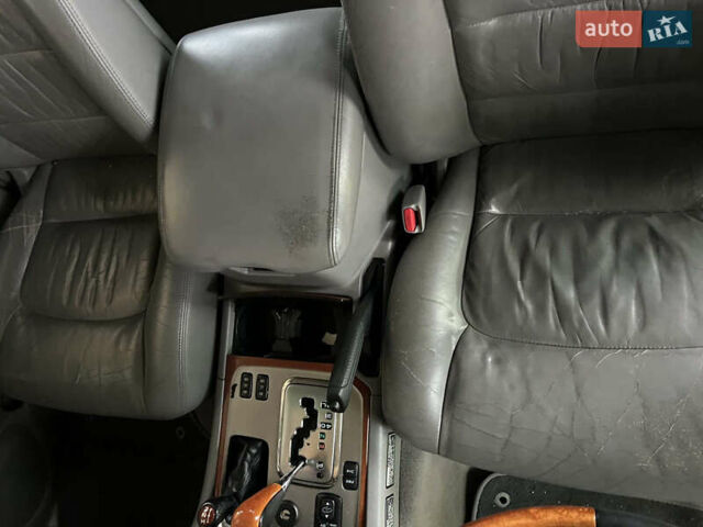 Чорний Лексус ЛХ, об'ємом двигуна 4.7 л та пробігом 270 тис. км за 14800 $, фото 15 на Automoto.ua