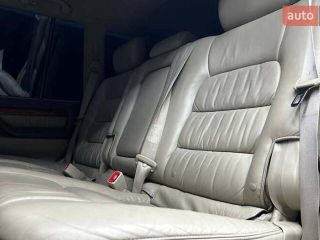 Чорний Лексус ЛХ, об'ємом двигуна 4.66 л та пробігом 238 тис. км за 17500 $, фото 25 на Automoto.ua