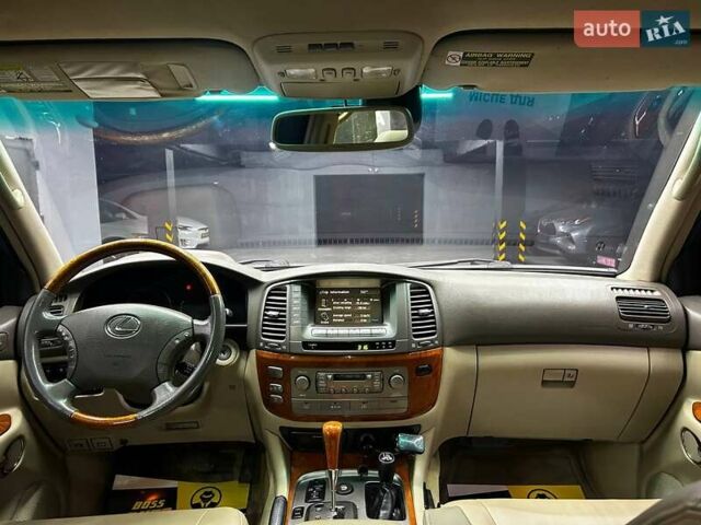 Чорний Лексус ЛХ, об'ємом двигуна 4.66 л та пробігом 238 тис. км за 17500 $, фото 19 на Automoto.ua