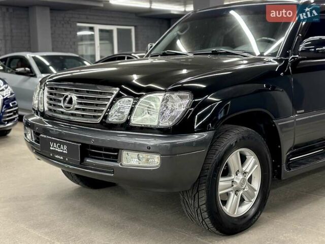 Черный Лексус ЛХ, объемом двигателя 4.66 л и пробегом 211 тыс. км за 19800 $, фото 4 на Automoto.ua