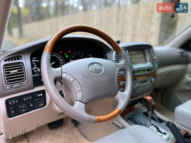 Чорний Лексус ЛХ, об'ємом двигуна 4.66 л та пробігом 440 тис. км за 29000 $, фото 61 на Automoto.ua