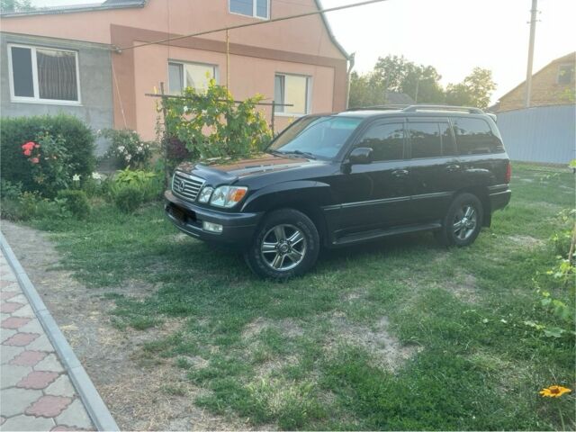 Чорний Лексус ЛХ, об'ємом двигуна 4.7 л та пробігом 260 тис. км за 19000 $, фото 1 на Automoto.ua