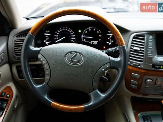 Чорний Лексус ЛХ, об'ємом двигуна 4.66 л та пробігом 216 тис. км за 17500 $, фото 18 на Automoto.ua