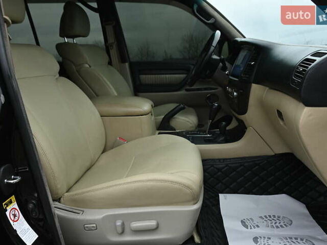 Черный Лексус ЛХ, объемом двигателя 4.66 л и пробегом 258 тыс. км за 16500 $, фото 29 на Automoto.ua