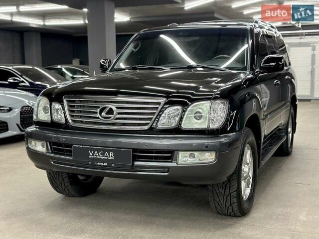 Черный Лексус ЛХ, объемом двигателя 4.66 л и пробегом 211 тыс. км за 19800 $, фото 2 на Automoto.ua