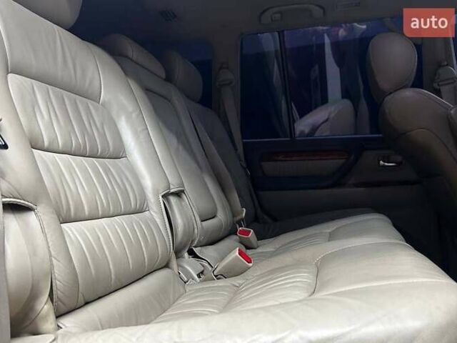 Чорний Лексус ЛХ, об'ємом двигуна 4.66 л та пробігом 238 тис. км за 17500 $, фото 27 на Automoto.ua