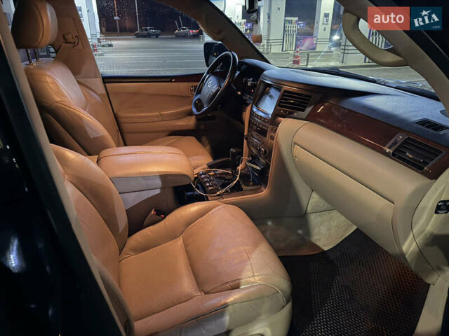 Черный Лексус ЛХ, объемом двигателя 5.7 л и пробегом 267 тыс. км за 23800 $, фото 29 на Automoto.ua