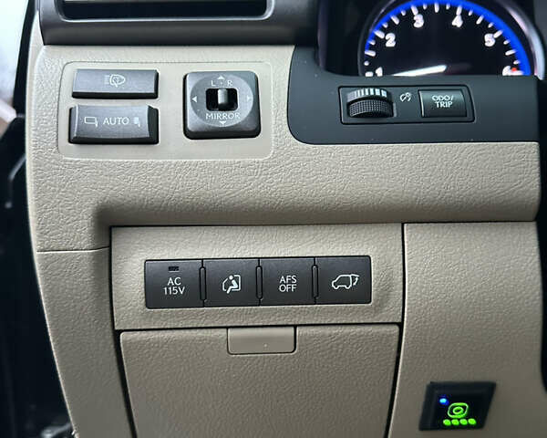 Чорний Лексус ЛХ, об'ємом двигуна 5.66 л та пробігом 262 тис. км за 18999 $, фото 37 на Automoto.ua