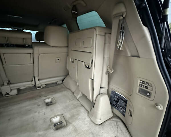 Черный Лексус ЛХ, объемом двигателя 5.66 л и пробегом 263 тыс. км за 19999 $, фото 51 на Automoto.ua